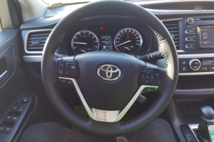 Used Toyota Highlander 2015 2.0T Four-Wheel Drive Luxury Edition 7-Seater Steering Wheel