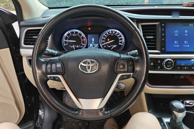 Used Toyota Highlander 2015 2.0T Four-Wheel Drive Luxury Edition 7-Seater Steering Wheel