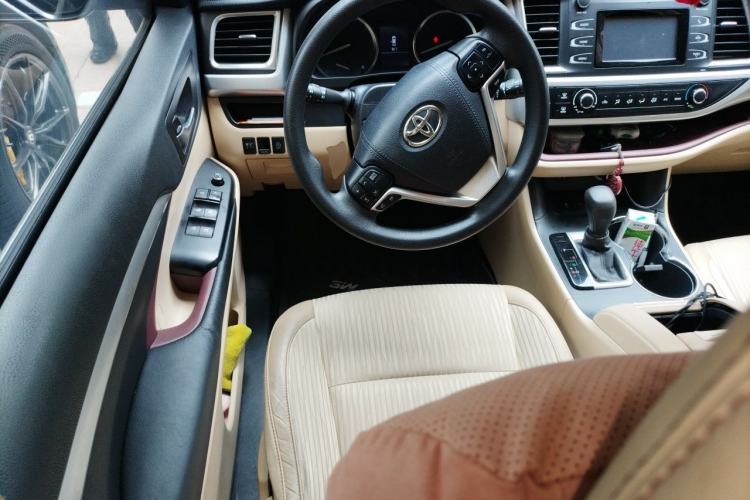 Used Toyota Highlander 2015 2.0T Four-Wheel Drive Elite Edition 7-Seater Steering Wheel