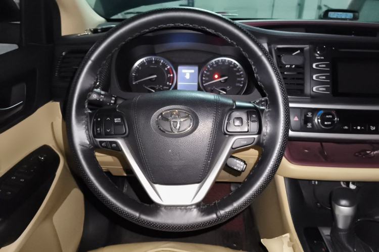 Used Toyota Highlander 2015 2.0T Four-Wheel Drive Luxury Edition 7-Seater Steering Wheel