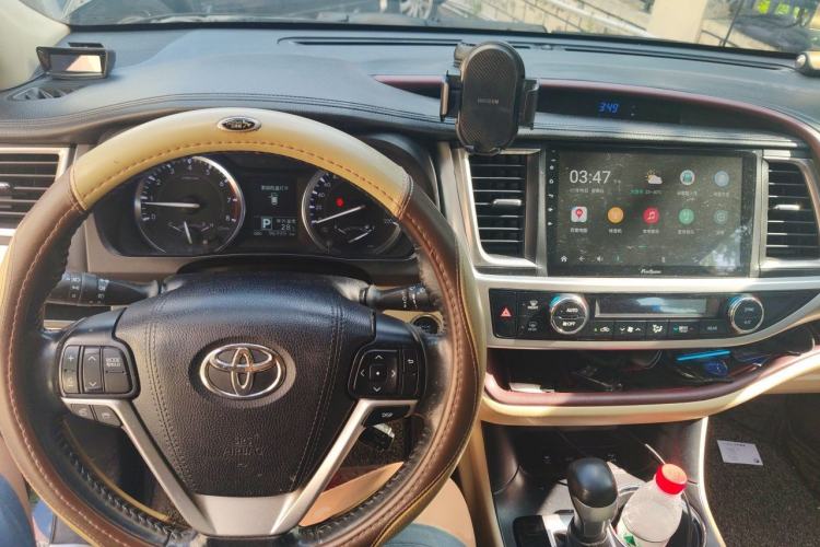 Used Toyota Highlander 2015 2.0T Four-Wheel Drive Luxury Edition 7-Seater Steering Wheel
