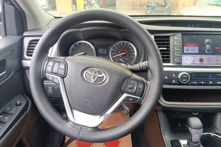 Used Toyota Highlander 2015 2.0T Four-Wheel Drive Luxury Edition 7-Seater Steering Wheel
