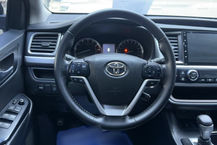Used Toyota Highlander 2015 2.0T Four-Wheel Drive Luxury Edition 7-Seater Steering Wheel