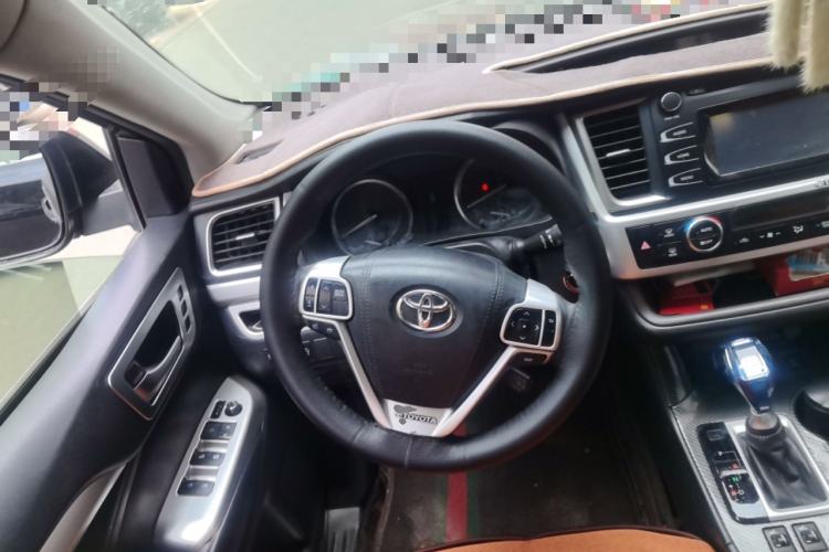 Used Toyota Highlander 2015 2.0T Four-Wheel Drive Luxury Edition 7-Seater Steering Wheel