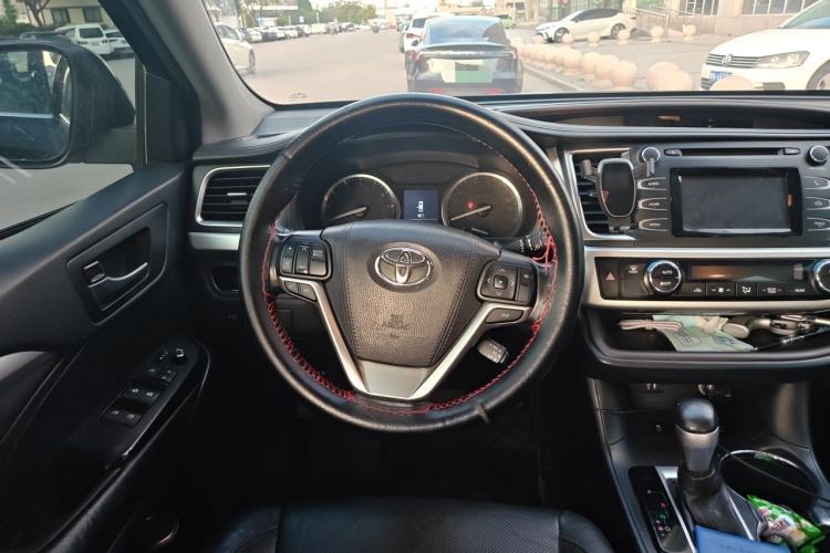 Used Toyota Highlander 2015 2.0T Four-Wheel Drive Luxury Edition 7-Seater Steering Wheel