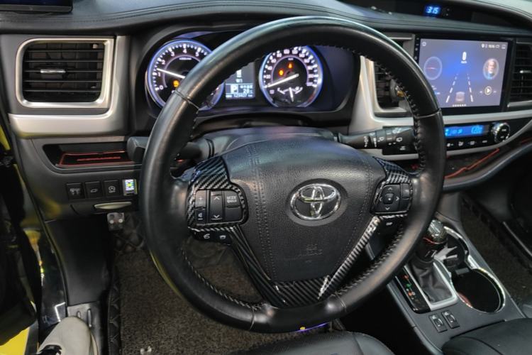 Used Toyota Highlander 2015 2.0T Four-Wheel Drive Luxury Edition 7-Seater Steering Wheel