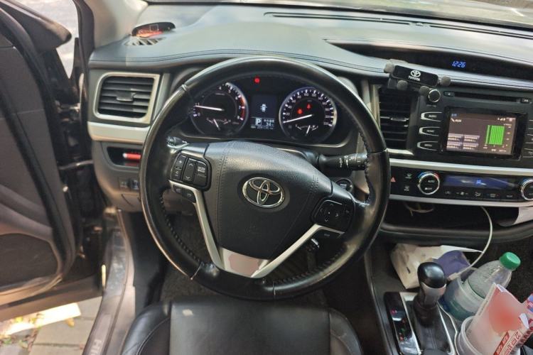 Used Toyota Highlander 2015 2.0T Four-Wheel Drive Luxury Edition 7-Seater Steering Wheel