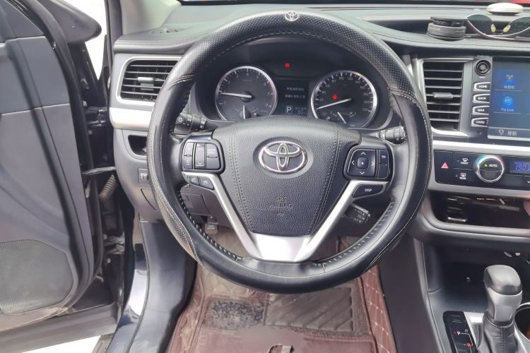 Used Toyota Highlander 2015 2.0T Four-Wheel Drive Luxury Edition 7-Seater Steering Wheel