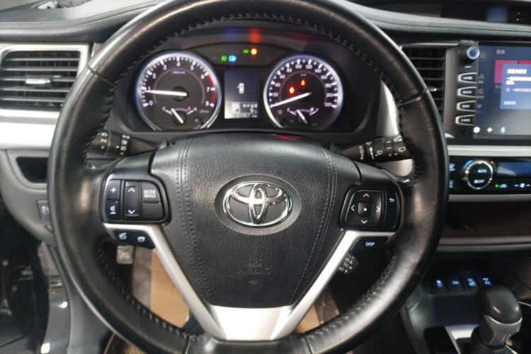 Used Toyota Highlander 2015 2.0T Four-Wheel Drive Luxury Edition 7-Seater Steering Wheel