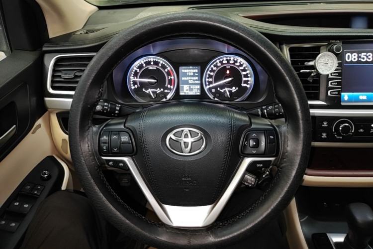 Used Toyota Highlander 2015 2.0T Two-Wheel Drive Elite Edition 5 Seats Steering Wheel