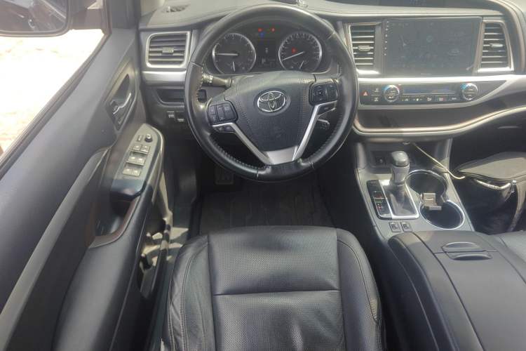 Used Toyota Highlander 2015 2.0T Four-Wheel Drive Luxury Edition 7-Seater Steering Wheel
