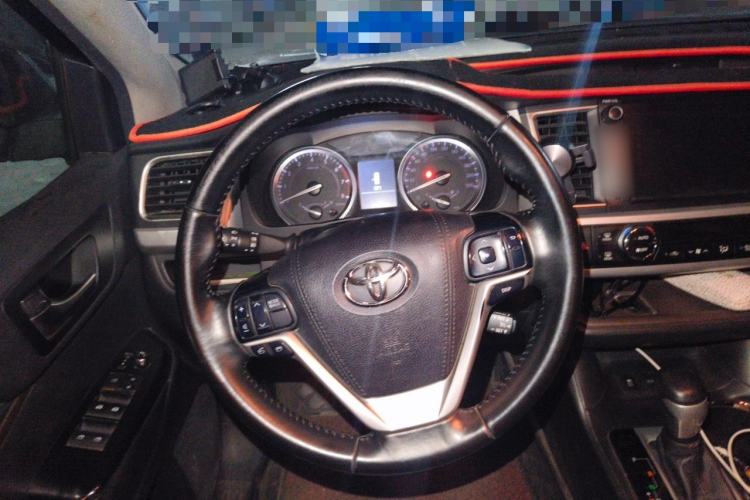 Used Toyota Highlander 2015 2.0T Four-Wheel Drive Luxury Edition 7-Seater Steering Wheel