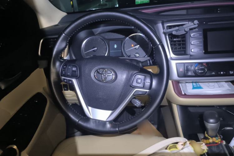 Used Toyota Highlander 2015 2.0T Four-Wheel Drive Luxury Edition 7-Seater Steering Wheel