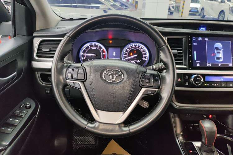 Used Toyota Highlander 2015 2.0T Four-Wheel Drive Luxury Edition 7-Seater Steering Wheel