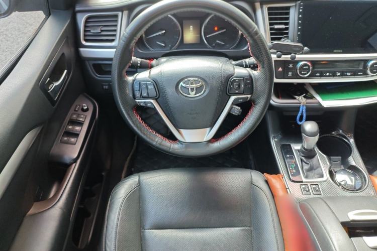 Used Toyota Highlander 2015 2.0T Four-Wheel Drive Luxury Edition 7-Seater Steering Wheel