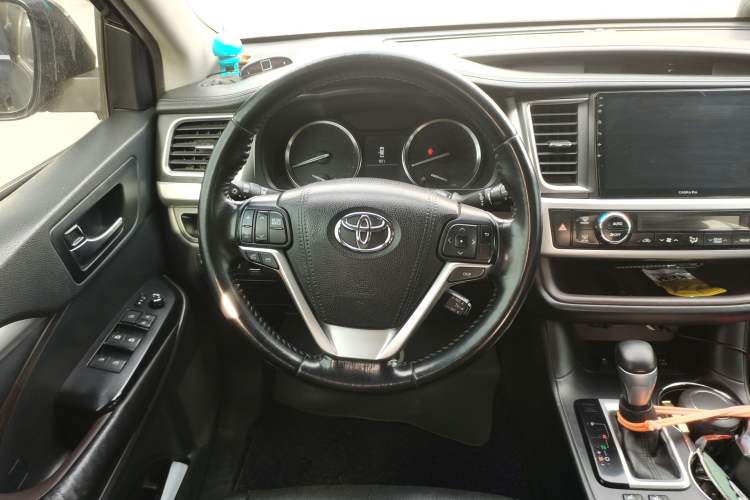 Used Toyota Highlander 2015 2.0T Four-Wheel Drive Luxury Edition 7-Seater Steering Wheel