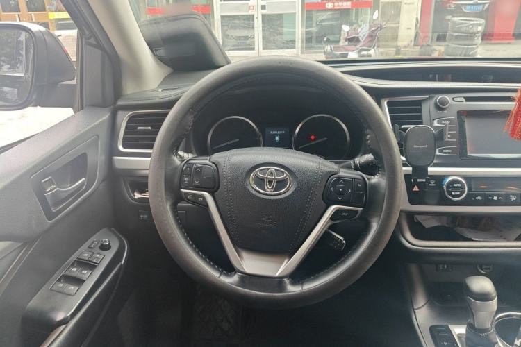 Used Toyota Highlander 2015 2.0T Four-Wheel Drive Luxury Edition 7-Seater Steering Wheel