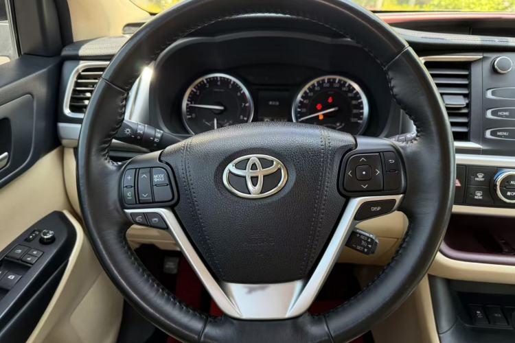 Used Toyota Highlander 2015 2.0T Four-Wheel Drive Luxury Edition 7-Seater Steering Wheel