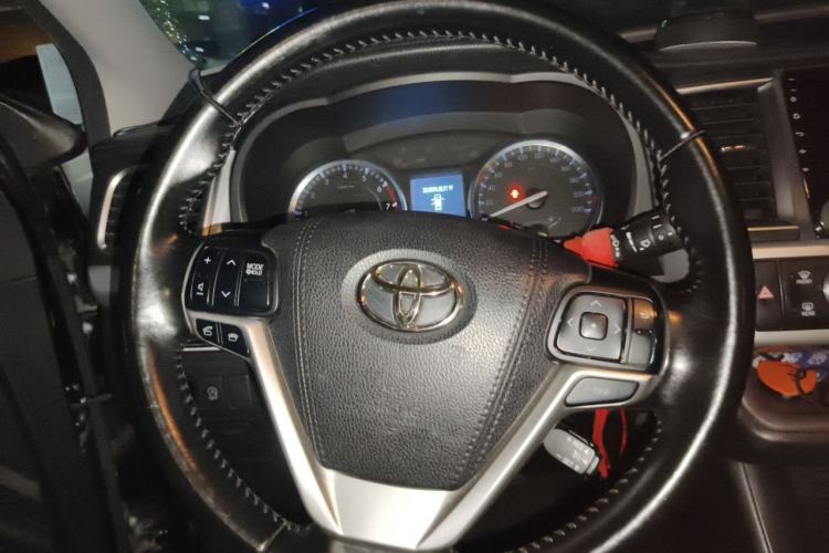 Used Toyota Highlander 2015 2.0T Four-Wheel Drive Luxury Edition 7-Seater Steering Wheel