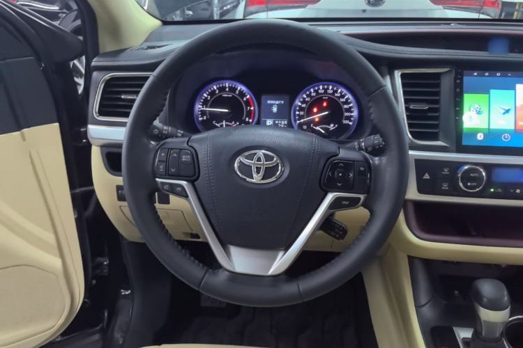 Used Toyota Highlander 2015 2.0T Four-Wheel Drive Luxury Edition 7-Seater Steering Wheel