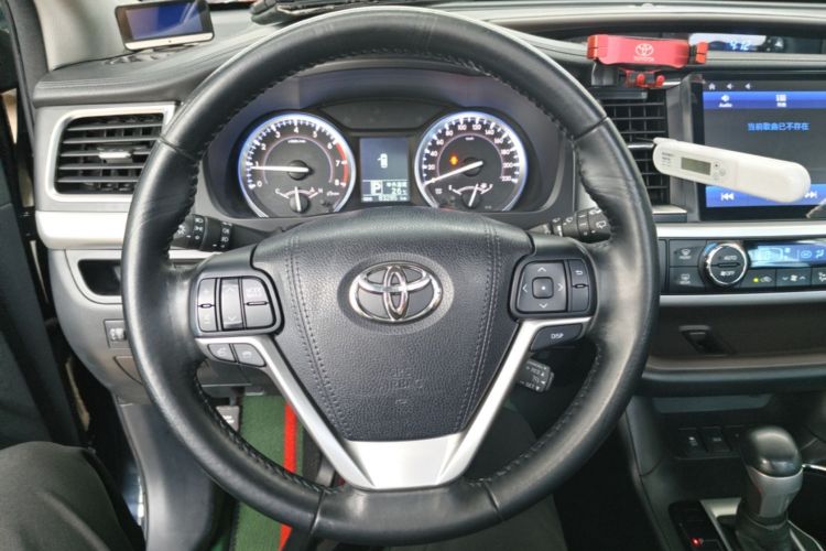 Used Toyota Highlander 2015 2.0T Four-Wheel Drive Luxury Edition 7-Seater Steering Wheel