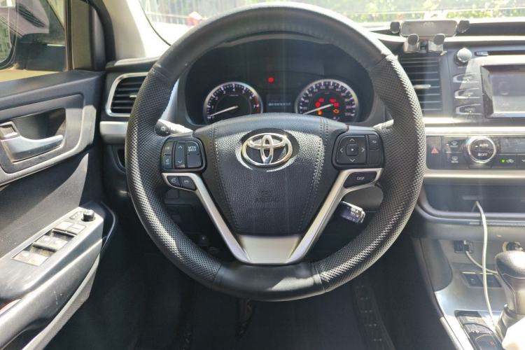 Used Toyota Highlander 2015 2.0T Four-Wheel Drive Luxury Edition 7-Seater Steering Wheel