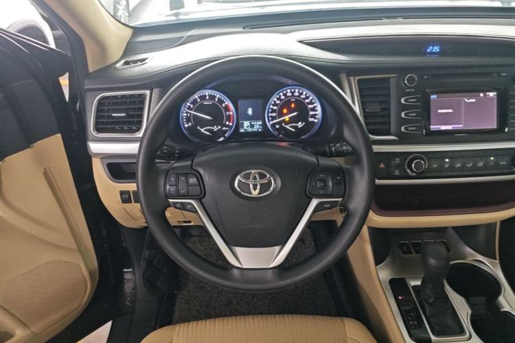 Used Toyota Highlander 2015 2.0T Four-Wheel Drive Elite Edition 7-Seater Steering Wheel