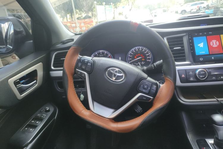 Used Toyota Highlander 2015 2.0T Four-Wheel Drive Luxury Edition 7-Seater Steering Wheel