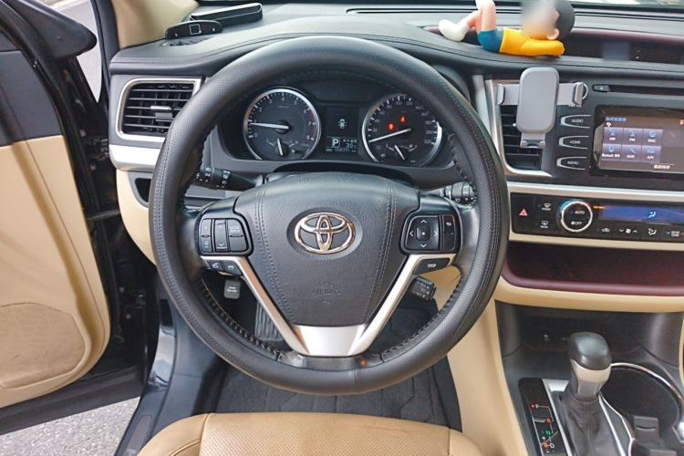 Used Toyota Highlander 2015 2.0T Four-Wheel Drive Luxury Edition 7-Seater Steering Wheel