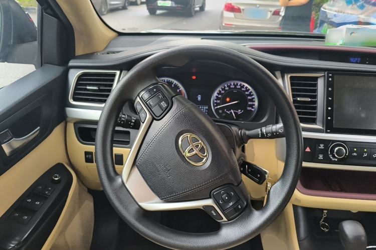 Used Toyota Highlander 2015 2.0T Four-Wheel Drive Elite Edition 7-Seater Steering Wheel