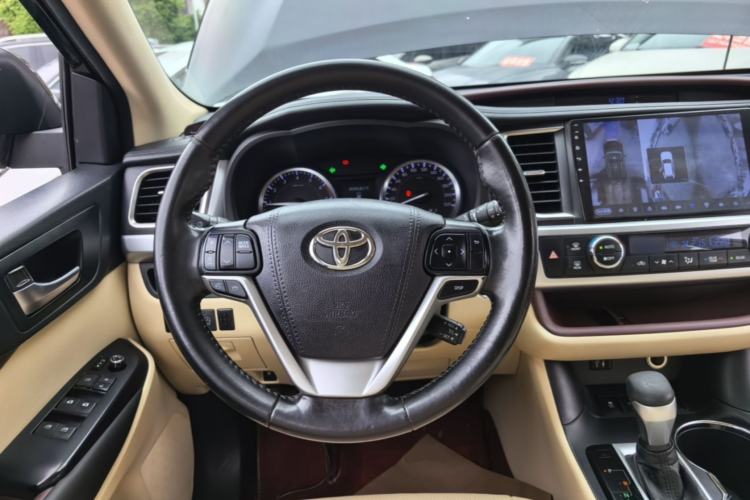 Used Toyota Highlander 2015 2.0T Four-Wheel Drive Luxury Edition 7-Seater Steering Wheel