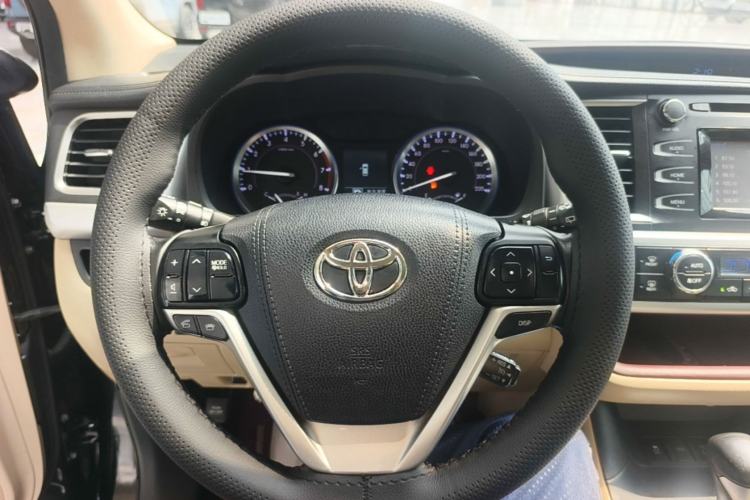 Used Toyota Highlander 2015 2.0T Four-Wheel Drive Luxury Edition 7-Seater Steering Wheel
