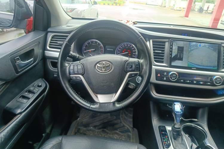 Used Toyota Highlander 2015 2.0T Four-Wheel Drive Luxury Edition 7-Seater Steering Wheel