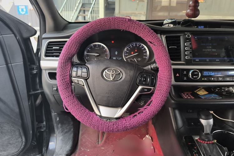 Used Toyota Highlander 2015 2.0T Four-Wheel Drive Luxury Edition 7-Seater Steering Wheel