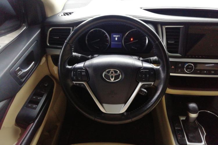 Used Toyota Highlander 2015 2.0T Four-Wheel Drive Luxury Edition 7-Seater Steering Wheel