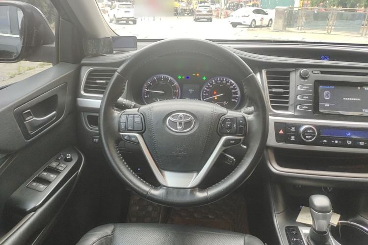 Used Toyota Highlander 2015 2.0T Four-Wheel Drive Luxury Edition 7-Seater Steering Wheel