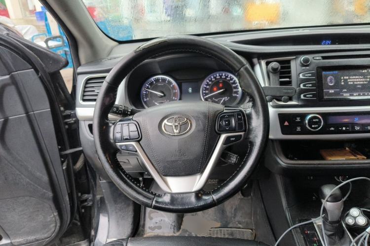 Used Toyota Highlander 2015 2.0T Four-Wheel Drive Luxury Edition 7-Seater Steering Wheel