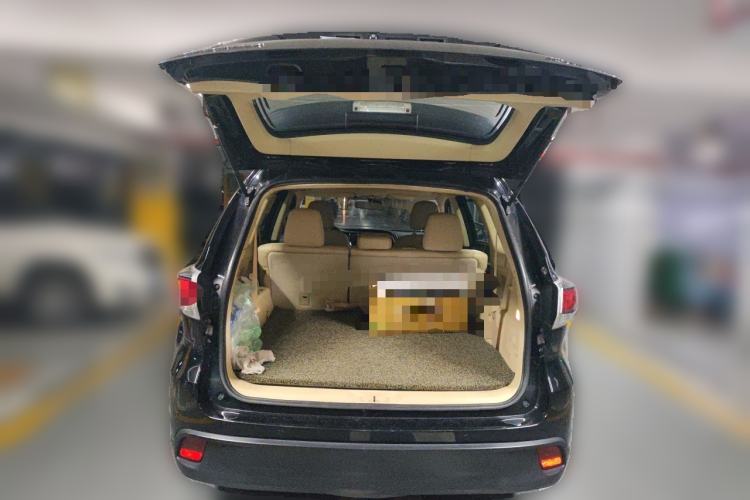 Used Toyota Highlander 2015 2.0T Four-Wheel Drive Luxury Edition 7-Seater Trunk