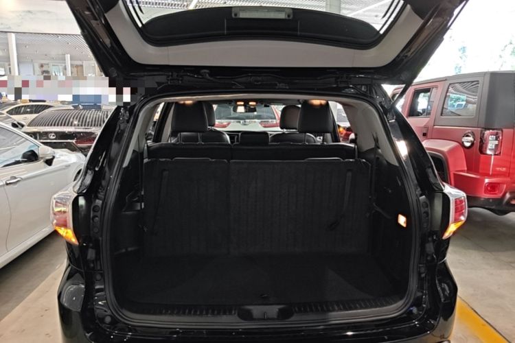 Used Toyota Highlander 2015 2.0T Four-Wheel Drive Luxury Edition 7-Seater Trunk