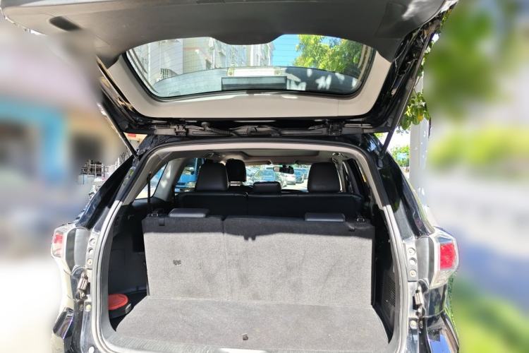Used Toyota Highlander 2015 2.0T Four-Wheel Drive Luxury Edition 7-Seater Trunk