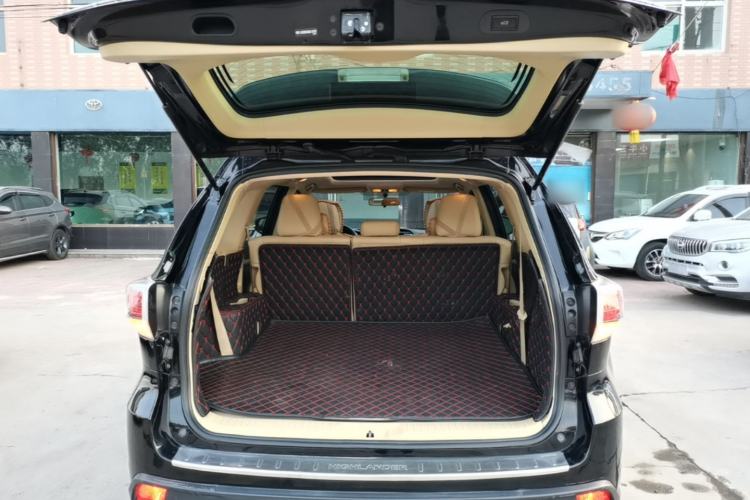 Used Toyota Highlander 2015 2.0T Four-Wheel Drive Luxury Edition 7-Seater Trunk