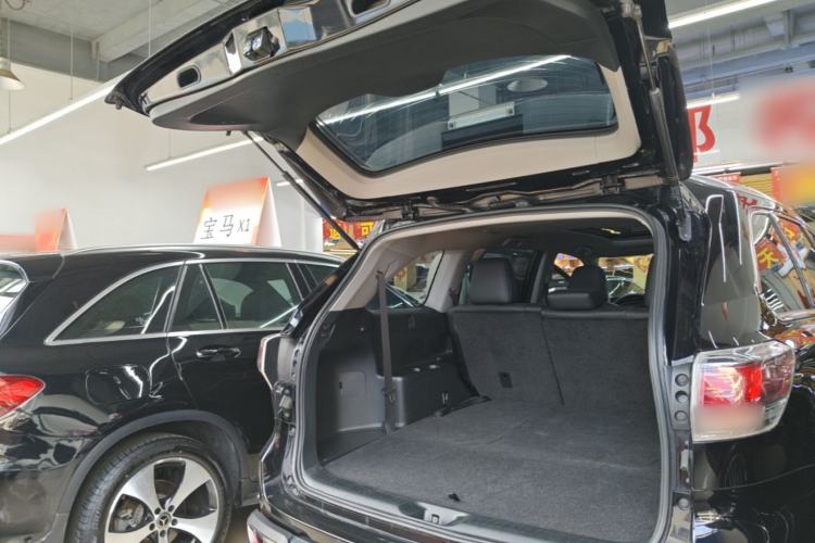 Used Toyota Highlander 2015 2.0T Four-Wheel Drive Luxury Edition 7-Seater Trunk