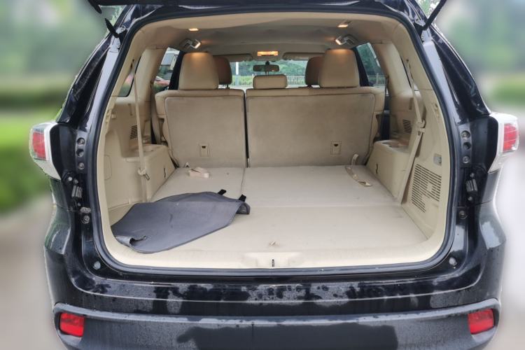 Used Toyota Highlander 2015 2.0T Two-Wheel Drive Elite Edition 7 Seats Trunk