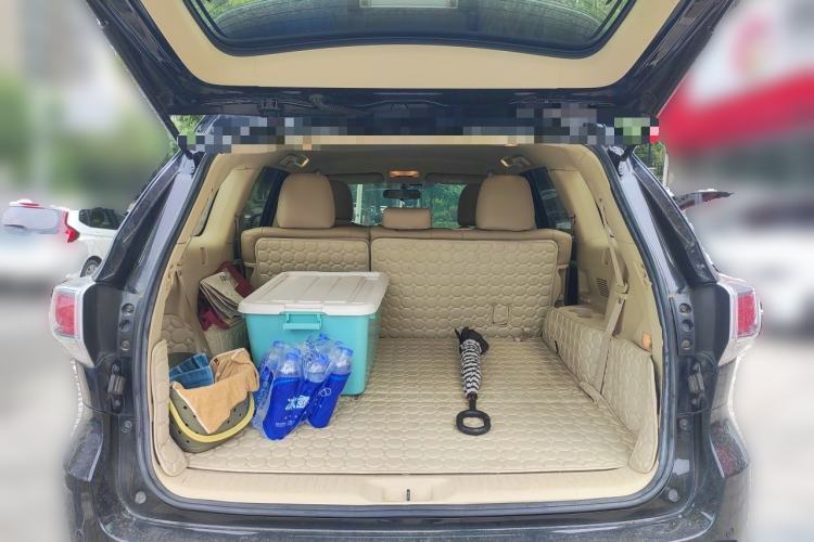 Used Toyota Highlander 2015 2.0T Two-Wheel Drive Elite Edition 7 Seats Trunk