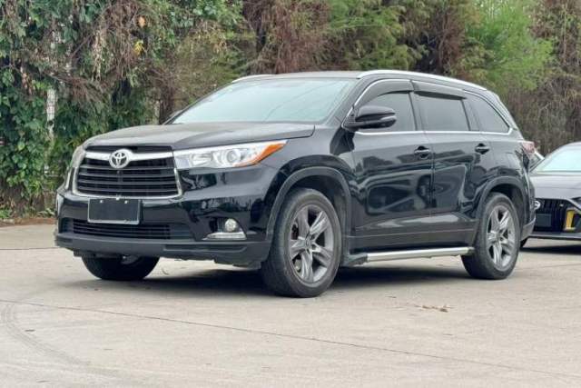 Used Toyota Highlander 2015 2.0T Two-Wheel Drive Luxury Edition 7 Seats