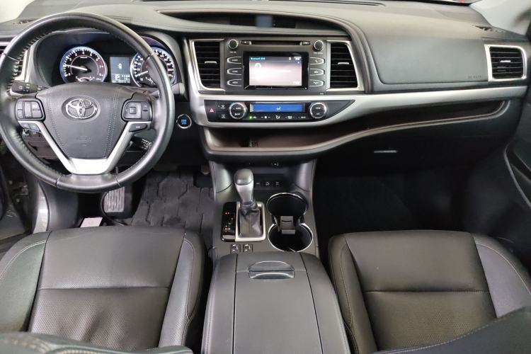 Used Toyota Highlander 2015 2.0T Four-Wheel Drive Luxury Edition 7-Seater Center Console