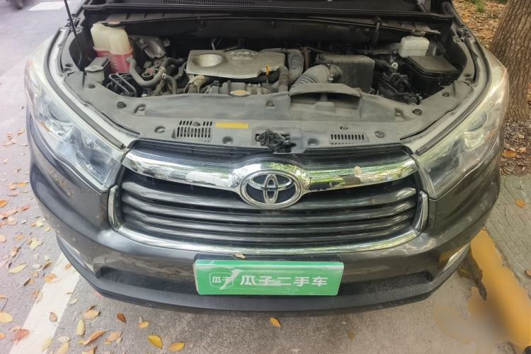 Used Toyota Highlander 2015 2.0T Four-Wheel Drive Luxury Edition 7-Seater Engine Bay