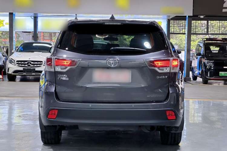 Used Toyota Highlander 2015 2.0T Four-Wheel Drive Luxury Edition 7-Seater Exterior 4
