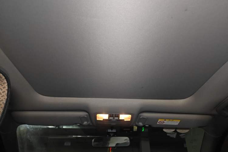 Used Toyota Highlander 2015 2.0T Four-Wheel Drive Luxury Edition 7-Seater Headliner