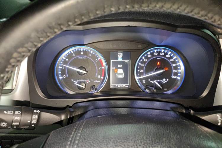Used Toyota Highlander 2015 2.0T Four-Wheel Drive Ultimate Edition 7-Seater Instrument Cluster